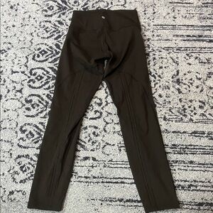 NWOT Lululemon Black High-Waisted Leggings size 4